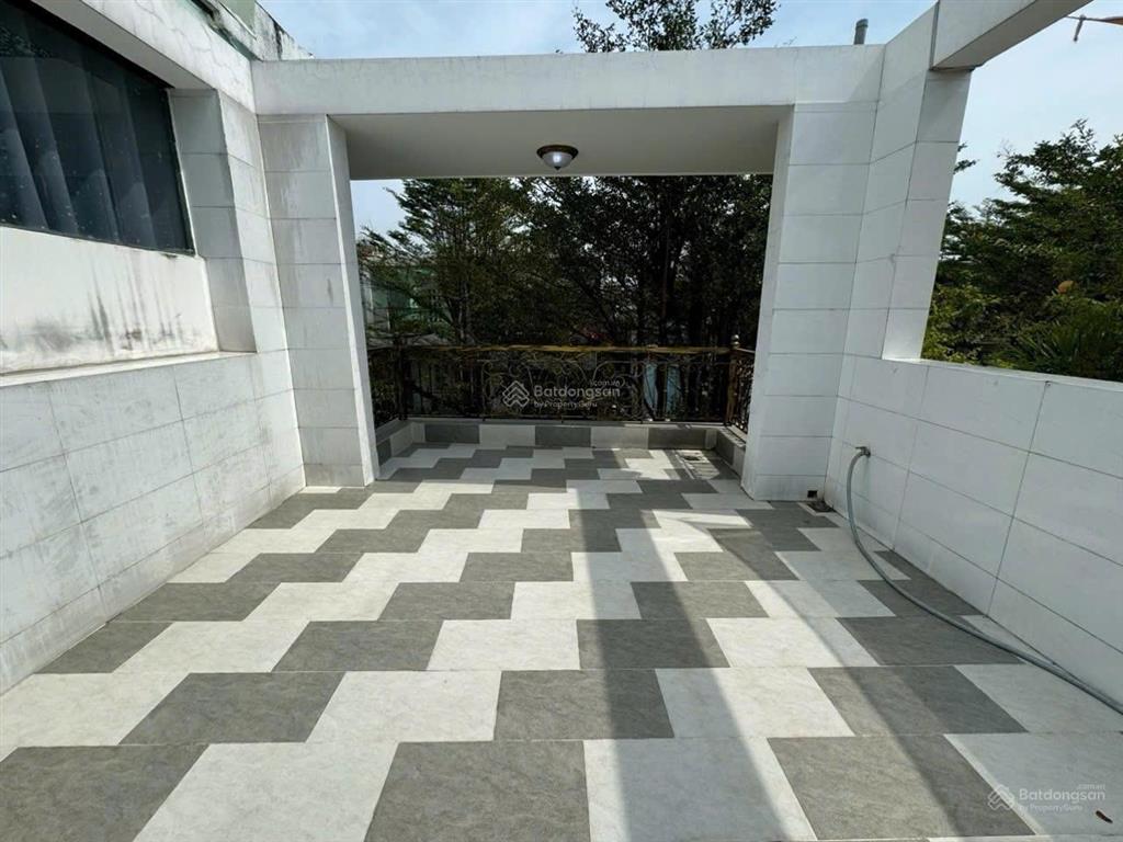 Bán nhà đường 8m đặng thùy trâm p13 bình thạnhngay đh văn lang 4 tầng cho thuê 25tr/th chỉ 10 tỷ