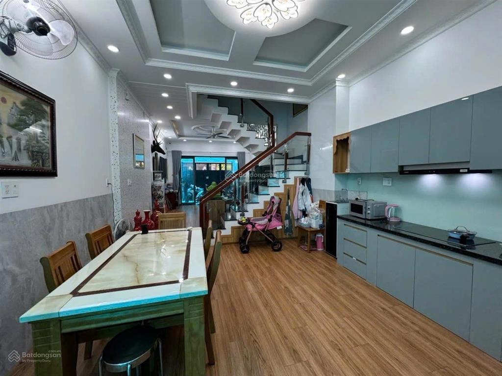 Bán nhà đường 8m đặng thùy trâm p13 bình thạnhngay đh văn lang 4 tầng cho thuê 25tr/th chỉ 10 tỷ