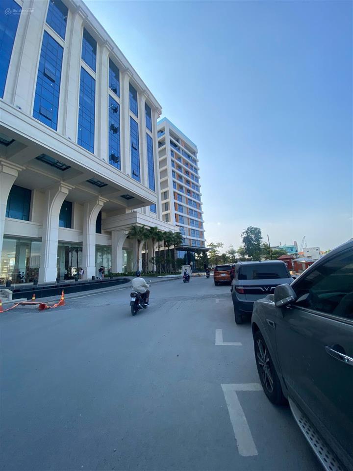 Bán nhà ngay cổng trường đh văn lang đặng thùy trâm, 4.5 x 16m, 4 tầng đã hoàn công, chỉ 12.4 tỷ tl