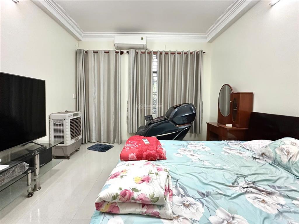 Bán nhà ngay cổng trường đh văn lang đặng thùy trâm, 4.5 x 16m, 4 tầng đã hoàn công, chỉ 12.4 tỷ tl