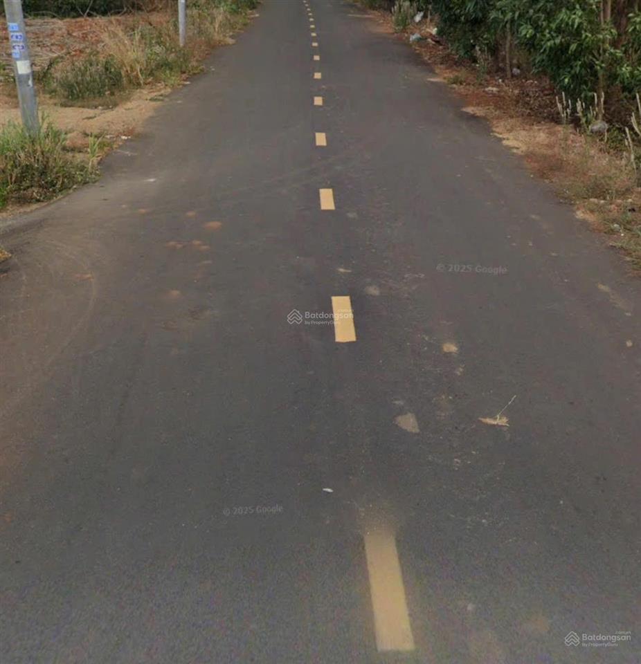 Thị trấn đất đỏ, gần biển, mặt tiền đường minh đạm.