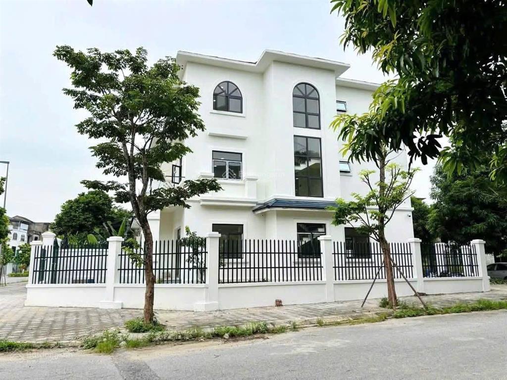 Cho thuê biệt thự 310m2 mới hoàn thiện tại kđt nam an khánh, xã an khánh mới