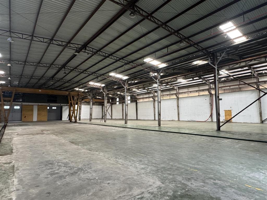 Chính chủ cho thuê kho, xưởng tại lệ chi gia lâm. diện tích 900m2