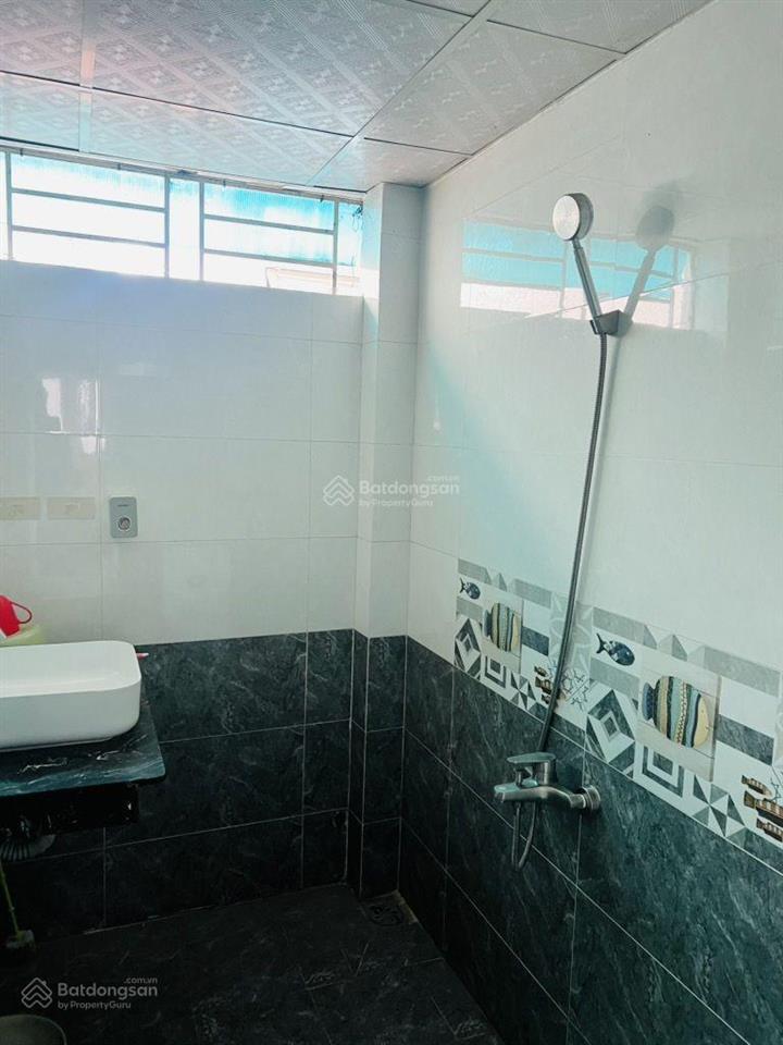 Bán gấp nhà ngay mặt tiền đường tổng lung (lê đại hành)  quận 11  60m2  2 tầng 2pn  hơn 6 tỷ tl