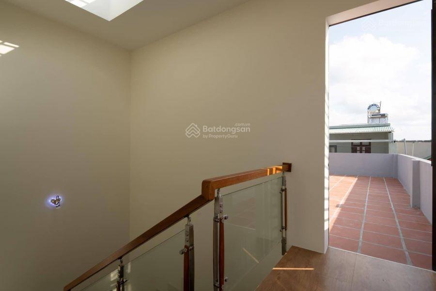 Bán nhà mới lạc long quân, ngõ ô tô tránh, khu phân lô, gần tttm, 75m2, 24 tỷ
