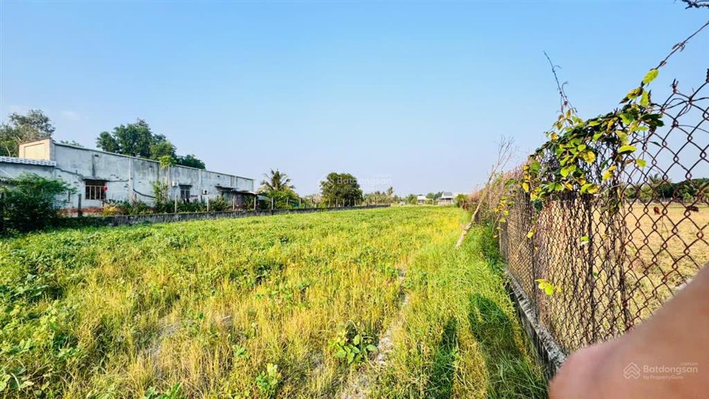 2200m2 đất đường nhựa. gần cổng chính kcn phước đông. 3,2 tỷ