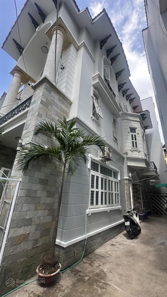 Giảm sốc 2 tỷ lê trực  biệt thự 3 tầng  oto vào nhà  210m2  còn 23 tỷ
