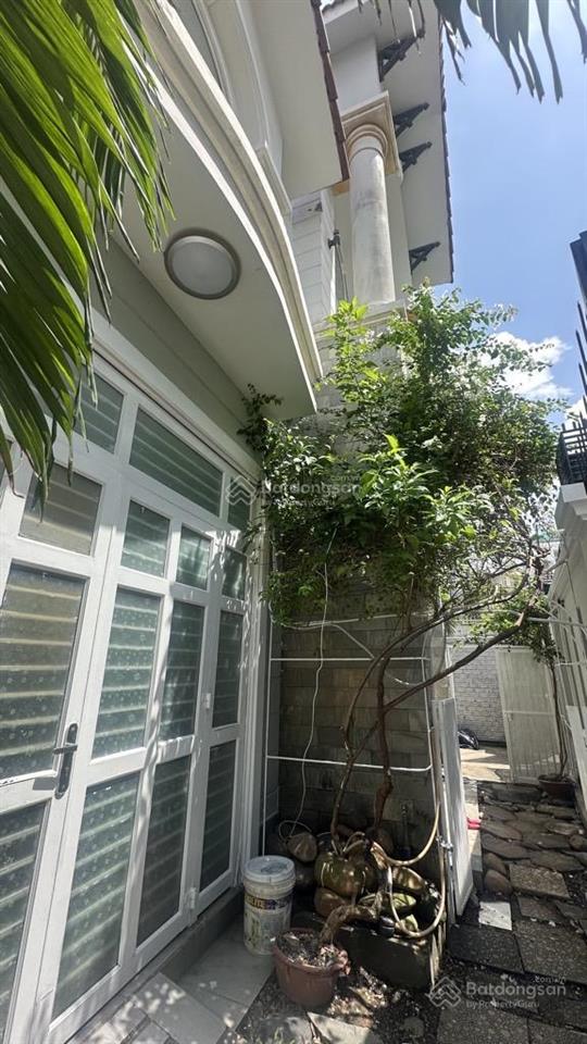 Giảm sốc 2 tỷ lê trực  biệt thự 3 tầng  oto vào nhà  210m2  còn 23 tỷ
