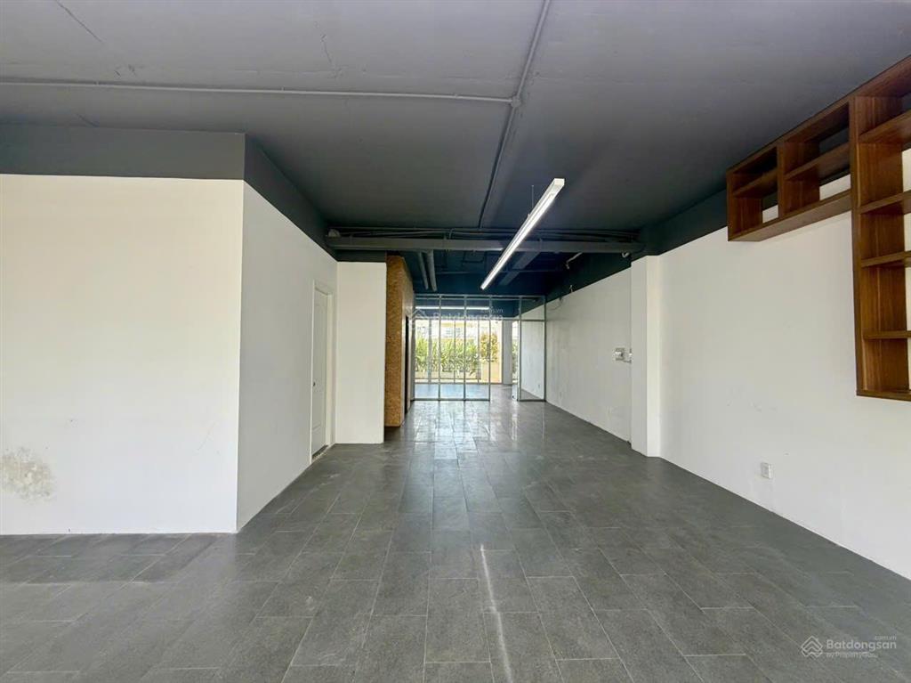 Cho thuê nhà nguyễn cơ thạch sala thủ thiêm, 7.2m x 24m, 5 tầng, có thang máy 170tr/tháng