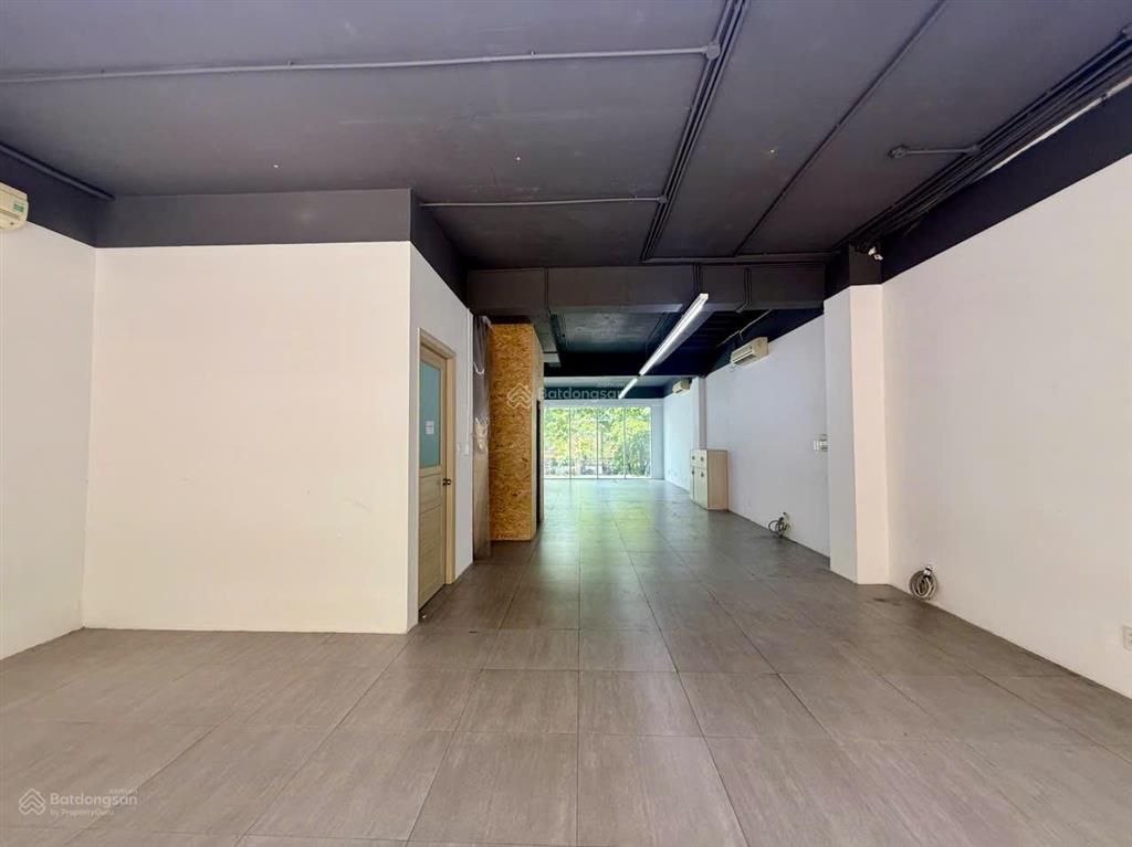 Cho thuê nhà nguyễn cơ thạch sala thủ thiêm, 7.2m x 24m, 5 tầng, có thang máy 170tr/tháng