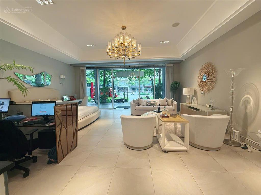 Cho thuê nhà nguyễn cơ thạch full nội thất, gần 700m2, 6 tầng, 170 triệu