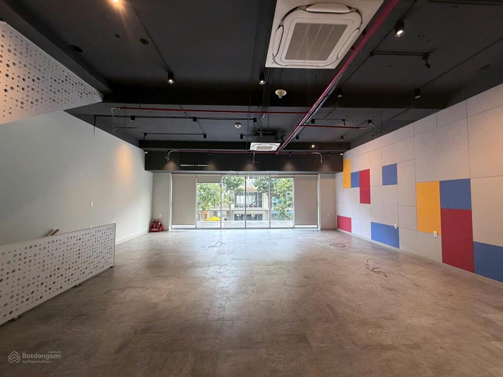 Cho thuê shophouse sarimi, sarica, nguyễn cơ thạch, 90 triệu, tùy vị trí.