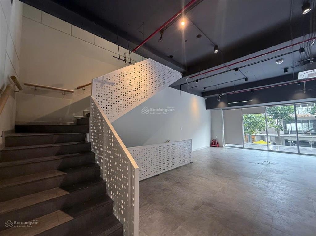 Cho thuê shophouse sarimi, sarica, nguyễn cơ thạch, 90 triệu, tùy vị trí.