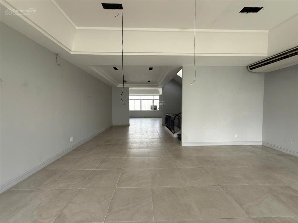 Cho thuê nhà phố tm (shophouse) nguyễn cơ thạch full nội thất, gần 700m2, 6 tầng, 170 triệu