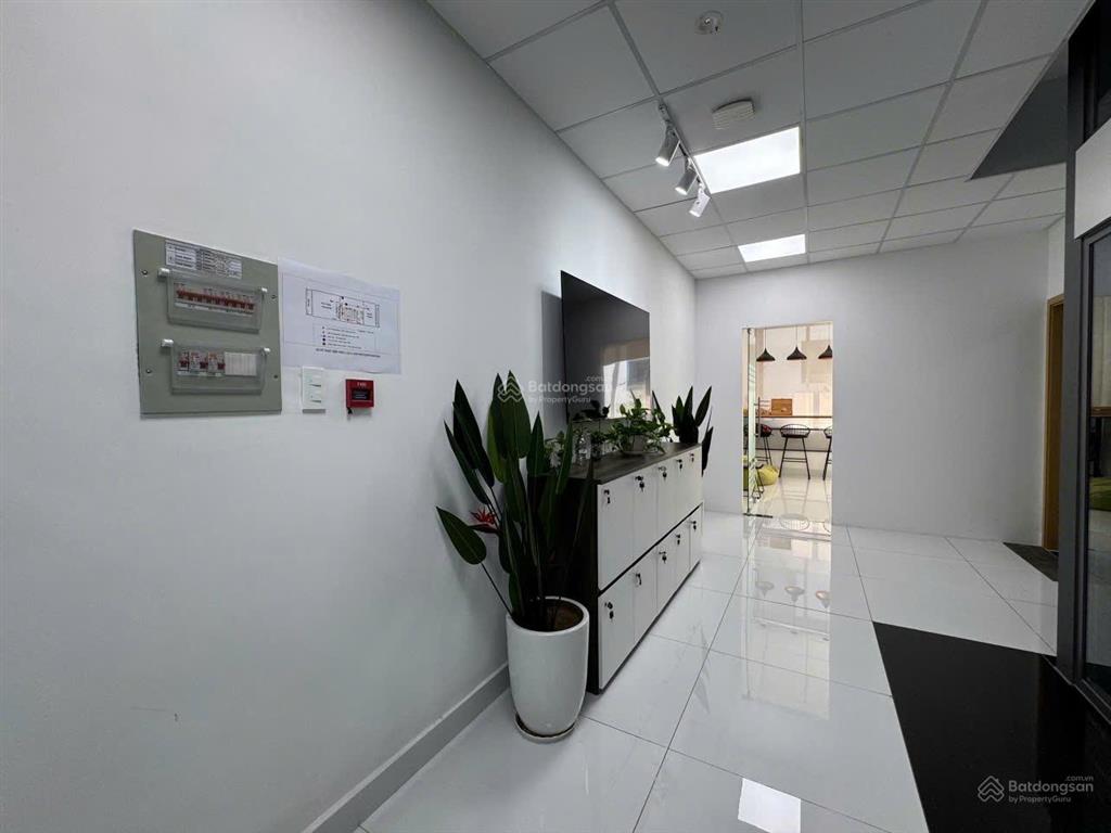 Cho thuê nhà sala thủ thiêm 5.7m x 20m, gần 500m2 sử dụng 110tr, có thang máy, máy lạnh