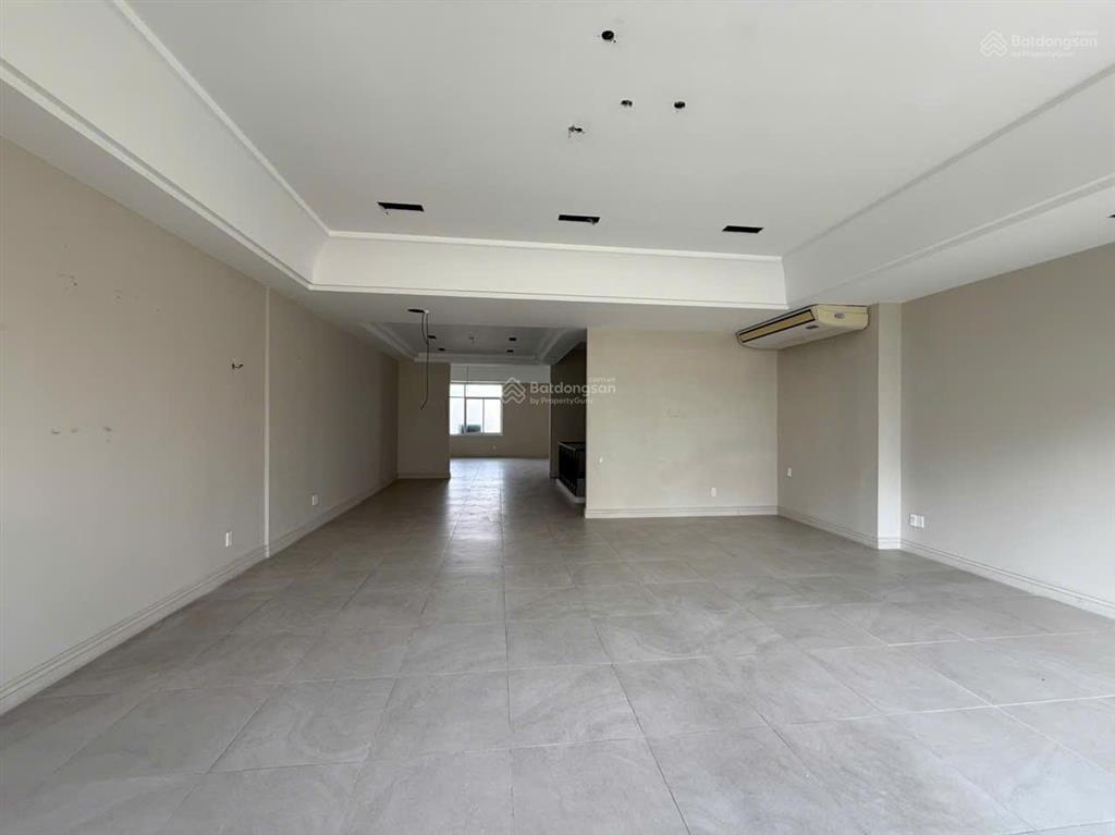 Cho thuê nhà phố tm (shophouse) nguyễn cơ thạch full nội thất, gần 700m2, 6 tầng, 170 triệu