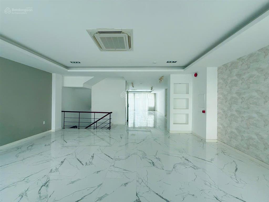 Giỏ hàng cho thuê tại sala thủ thiêm 700m2 170 triệu đến 200 triệu, 480m2 110tr, 240m2 90 triệu,..