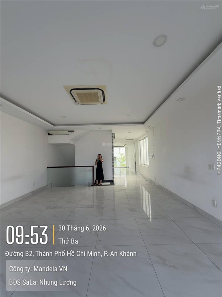 Cho thuê nhà phố sala có máy lạnh, thang máy, nhà đang trống nhận ngay được