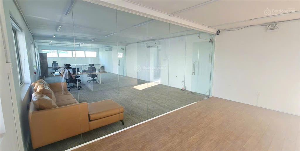 Cho thuê văn phòng tầng 5 140m2 65tr tại đường nguyễn cơ thạch sala quận2