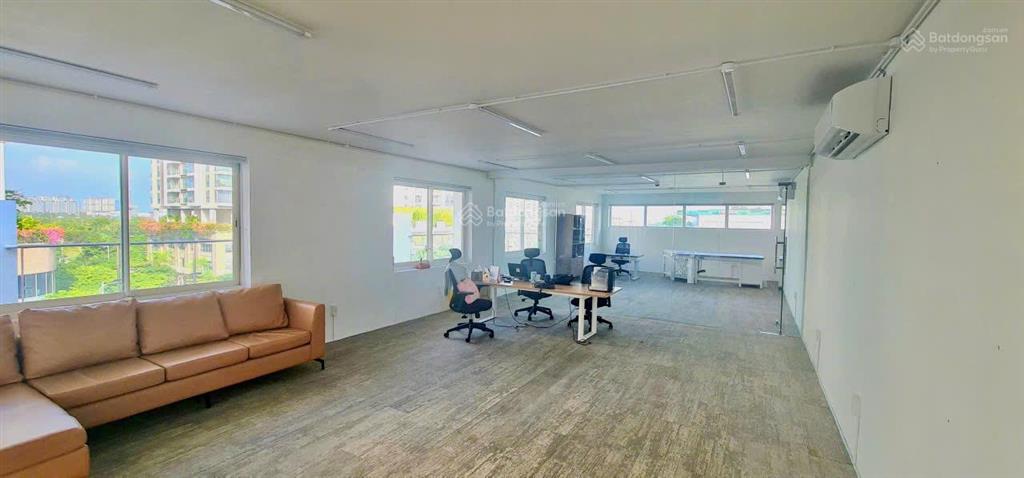 Cho thuê văn phòng tầng 5 140m2 65tr tại đường nguyễn cơ thạch sala quận2