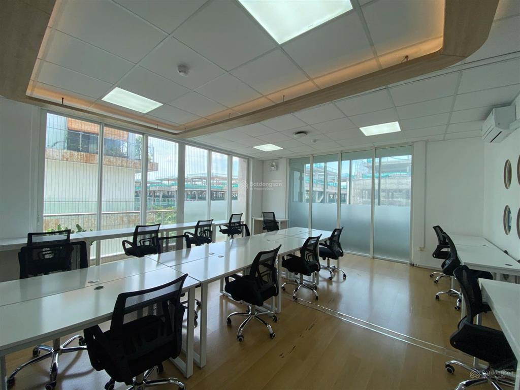 Cho thuê văn phòng mặt công viên sala, full nội thất cho 15  20 nhân sự làm việc