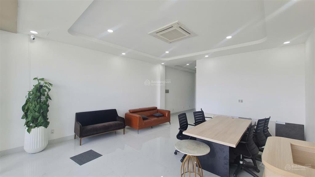Cho thuê văn phòng 100m2 khu đô thị sala quận 2 đầy đủ nội thất, máy lạnh