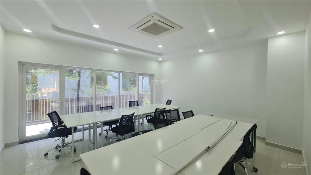 Cho thuê văn phòng 100m2 khu đô thị sala quận 2 đầy đủ nội thất, máy lạnh