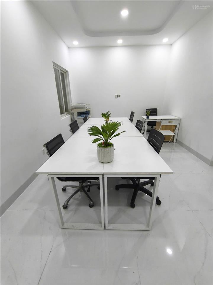 Cho thuê văn phòng sala 25m2 đầy đủ nội thất 15 triệu đã bao gồm 1 số chi phí
