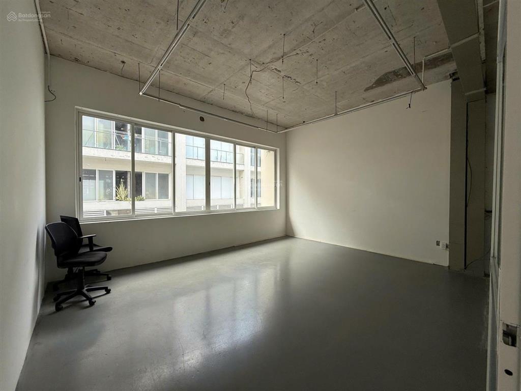 Cho thuê văn phòng 85m2 khu đô thị sala 28 triệu