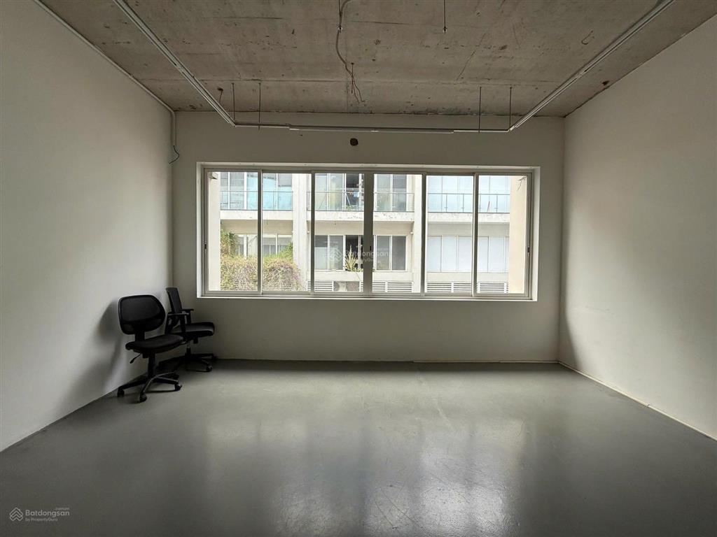 Cho thuê văn phòng 85m2 khu đô thị sala 28 triệu