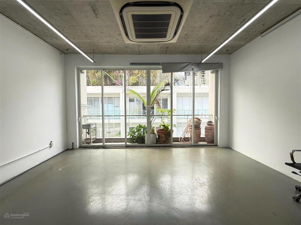 Cho thuê văn phòng 85m2 khu đô thị sala 28 triệu