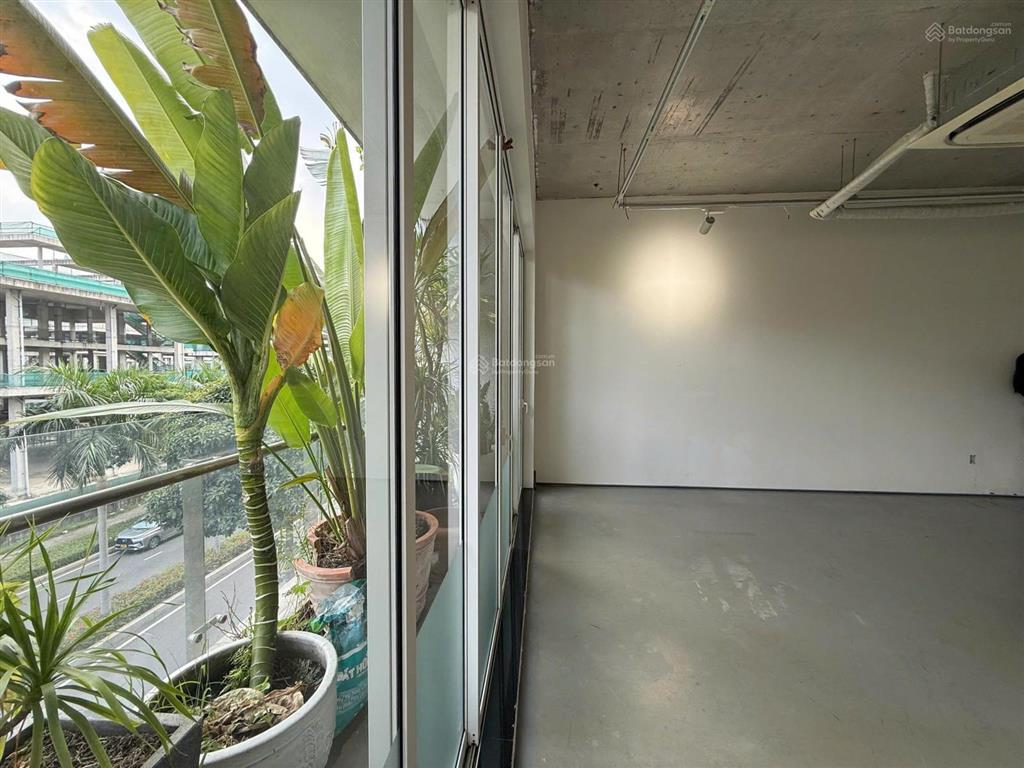 Cho thuê văn phòng 85m2 khu đô thị sala 28 triệu