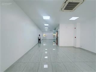 Cho thuê văn phòng sala 110m2 nội thất cơ bản 30 triệu