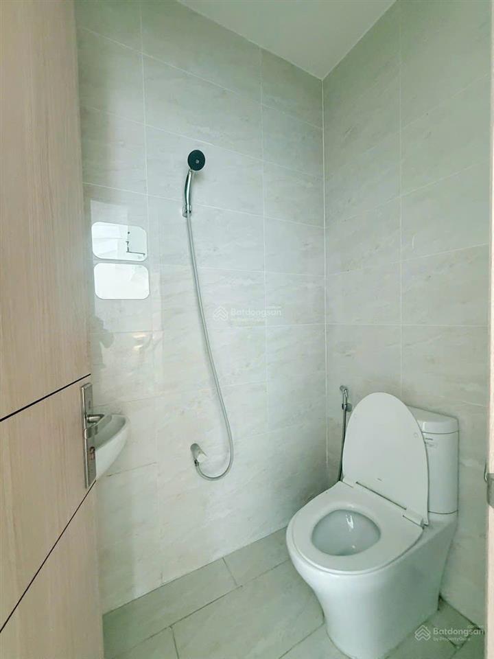 Cho thuê văn phòng sala 110m2 nội thất cơ bản 30 triệu