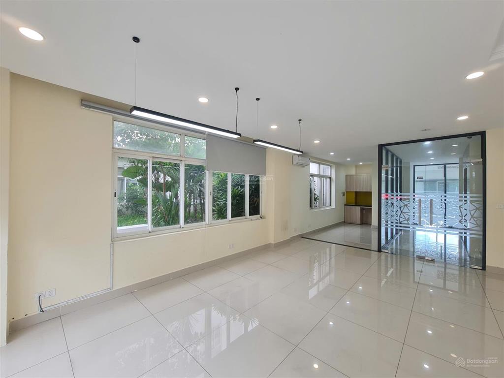 Sàn văn phòng sala  126m2  đường nguyễn cơ thạch