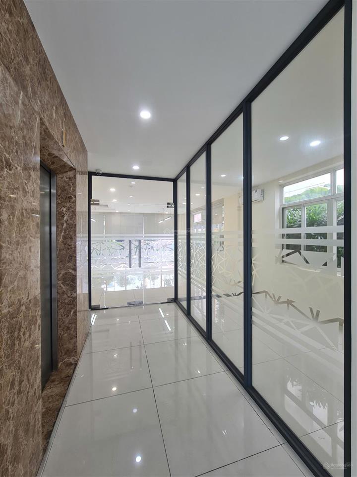 Sàn văn phòng sala  126m2  đường nguyễn cơ thạch