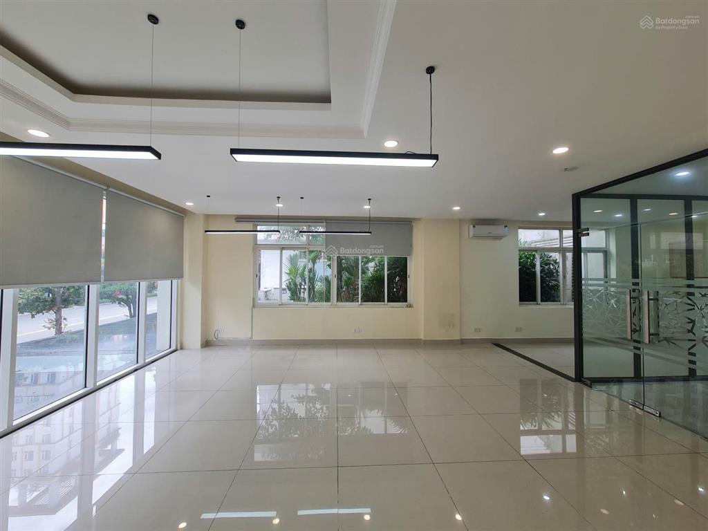 Sàn văn phòng sala  126m2  đường nguyễn cơ thạch