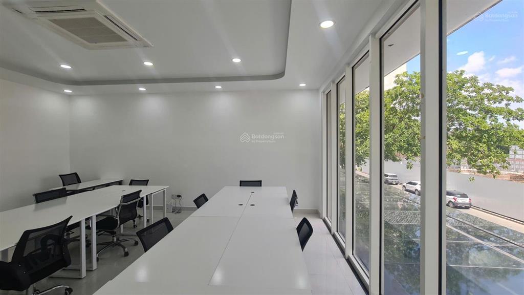 Cho thuê sàn văn phòng sala  110m2  full nội thất