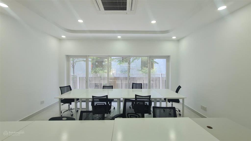 Cho thuê sàn văn phòng sala  110m2  full nội thất