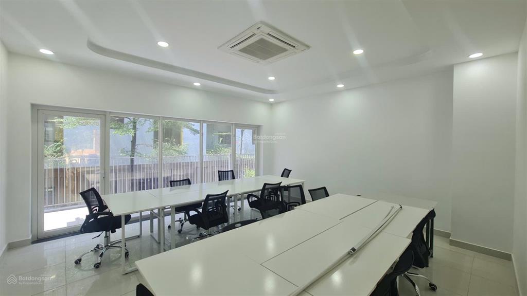 Cho thuê sàn văn phòng sala  110m2  full nội thất