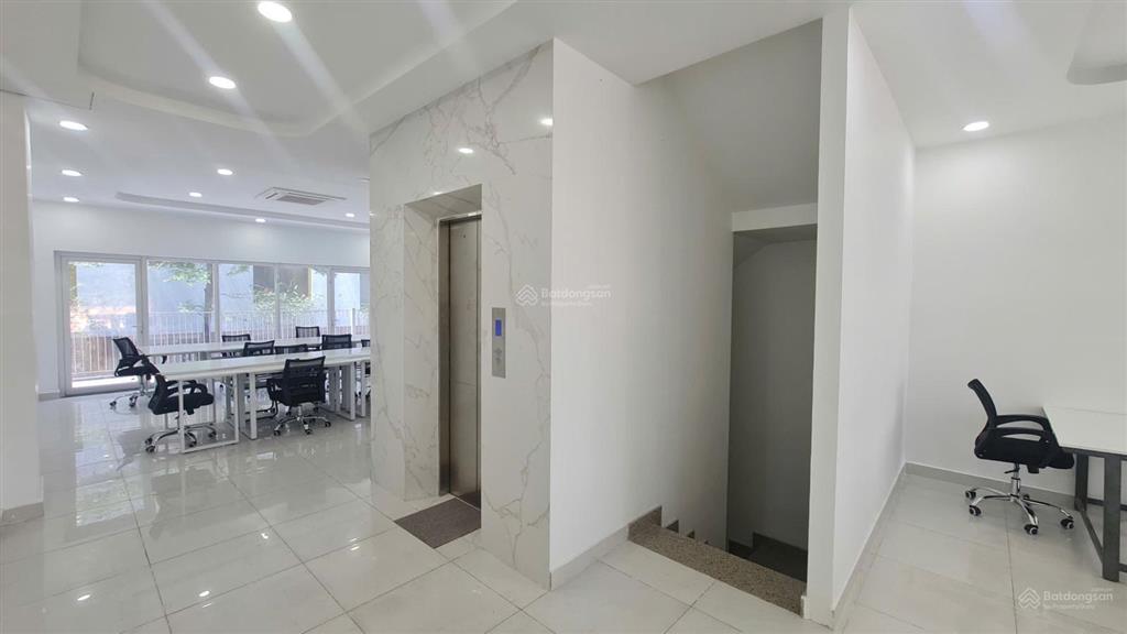 Cho thuê sàn văn phòng sala  110m2  full nội thất