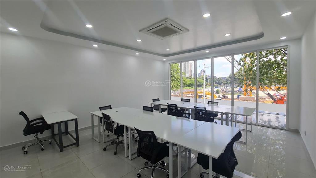 Cho thuê sàn văn phòng sala  110m2  full nội thất