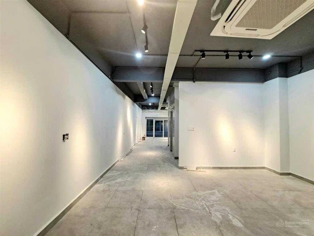 Cho thuê tòa nhà  5 tầng, 1 hầm  520m2 tại sala thủ thiêm
