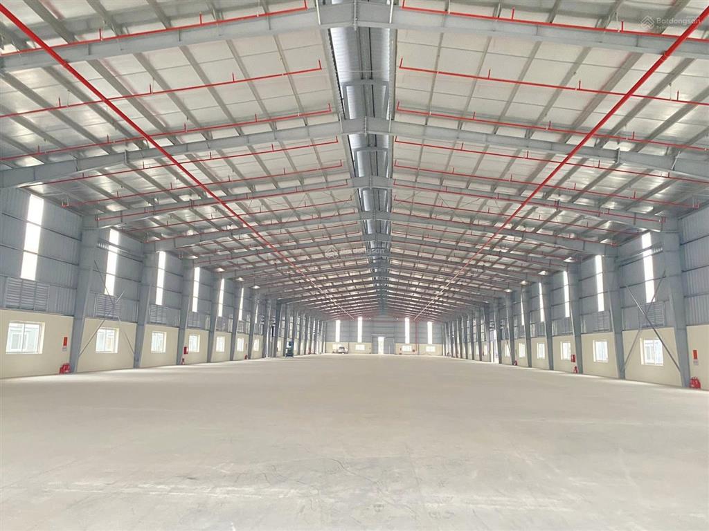 Cho thuê kho xưởng 1500m2 kcn thạch thất trục đại lộ thăng long, pccc nghiệm thu, trạm điện 400kva