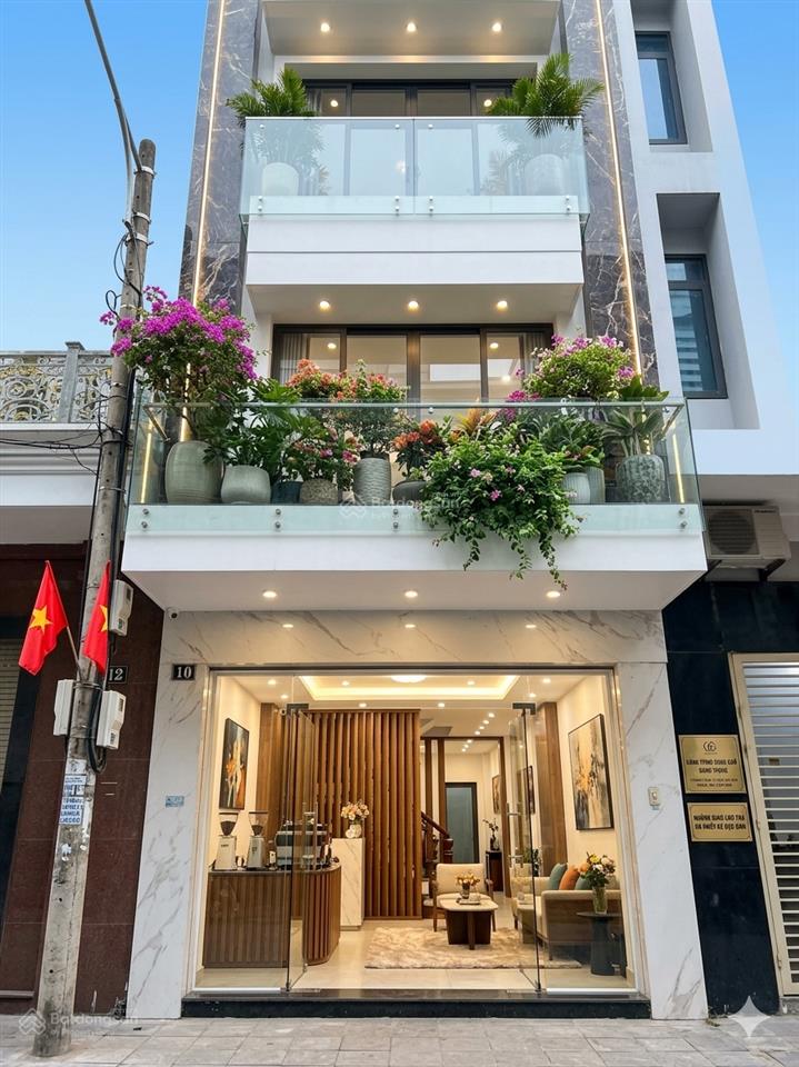 Bán toà ccmn trương định, 75m2, ô tô đỗ cửa 7 tầng thang máy 18 phòng dòng tiền cao, giá 13,5 tỷ.