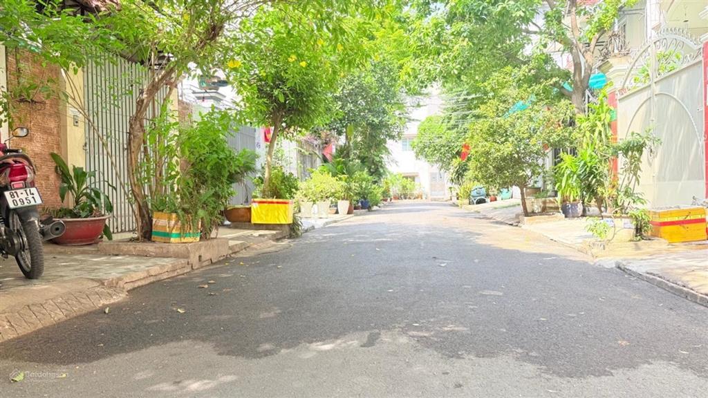 Bán nhà đường số 8m lê đức thọ, phường an hội đông, 3 tầng btct, sổ hồng riêng vuông vức, 80m2, giá
