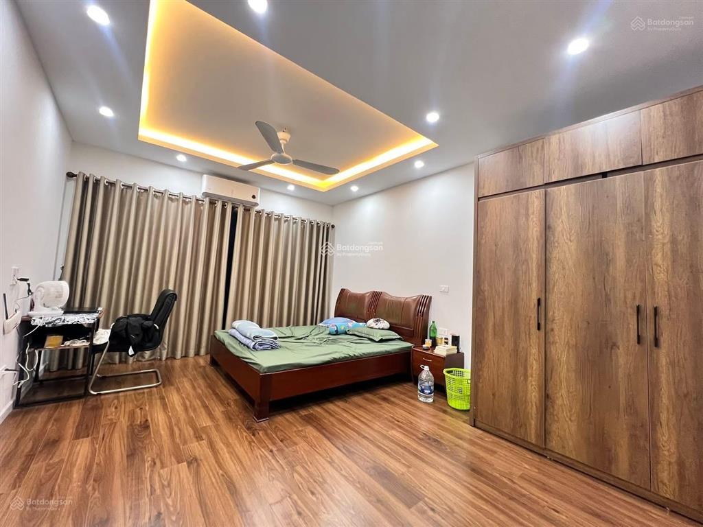 Nhà đội cấn, dt 60m2 * 5tmt 5m. ngõ rộng, thông  kinh doanh nhỏ  2 thoáng  30m ra ô tô  13 tỷ