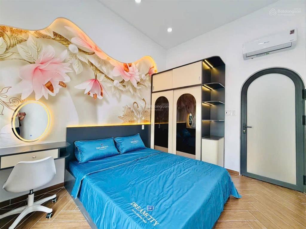 Bán gấp căn nhà ở đường tạ quang bửu, quận 8, dt 8x18m, nhà hiện tại đang cho thuê 15tr/tháng