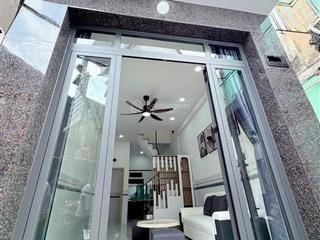 Chính chủ cần sang nhượng gấp căn nhà tại đường tân liêm, bình chánh, dt 6x22m2
