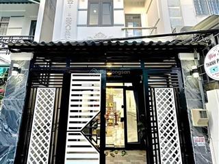 Chính chủ cần sang nhượng lại căn nhà tại đường bùi minh trực, quận 8, dt 6x20m giá 7 tỷ